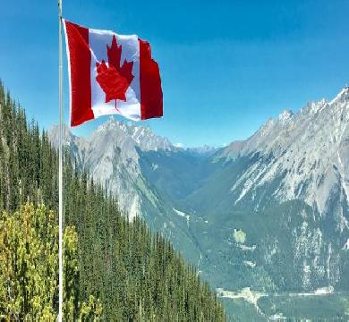 رئيس الوزارء الكندي يتهم "ترامب" بتدمير اقتصاد بلاده